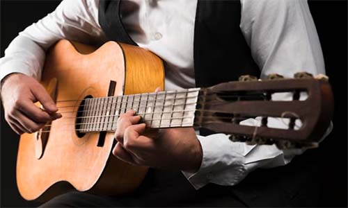 Guitar for BeginnersAndy 